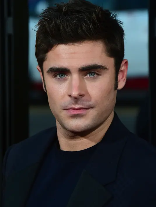 Zac Efron (Februari – Maret 2012). Zac dan Taylor dikabarkan mulai berkencan saat mempromosikan film ‘The Lorax’. Namun keduanya menyangkal rumor tersebut. (AFP/Bintang.com)