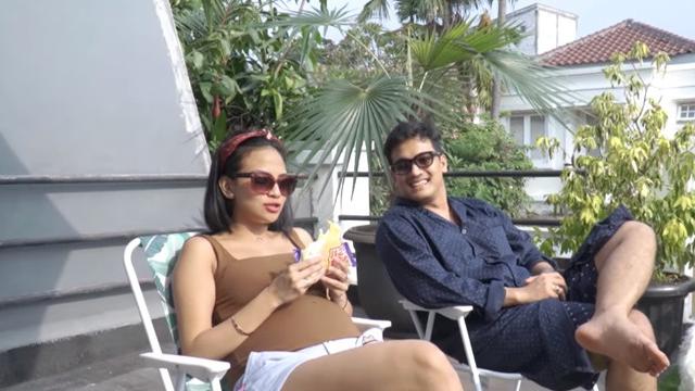 7 Momen Vanessa Angel dan Bibi Mengisolasi Diri Saat Wabah Virus Corona