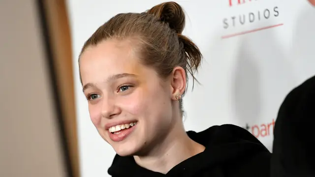 Shiloh Jolie-Pitt saat menghadiri sebuah premier film