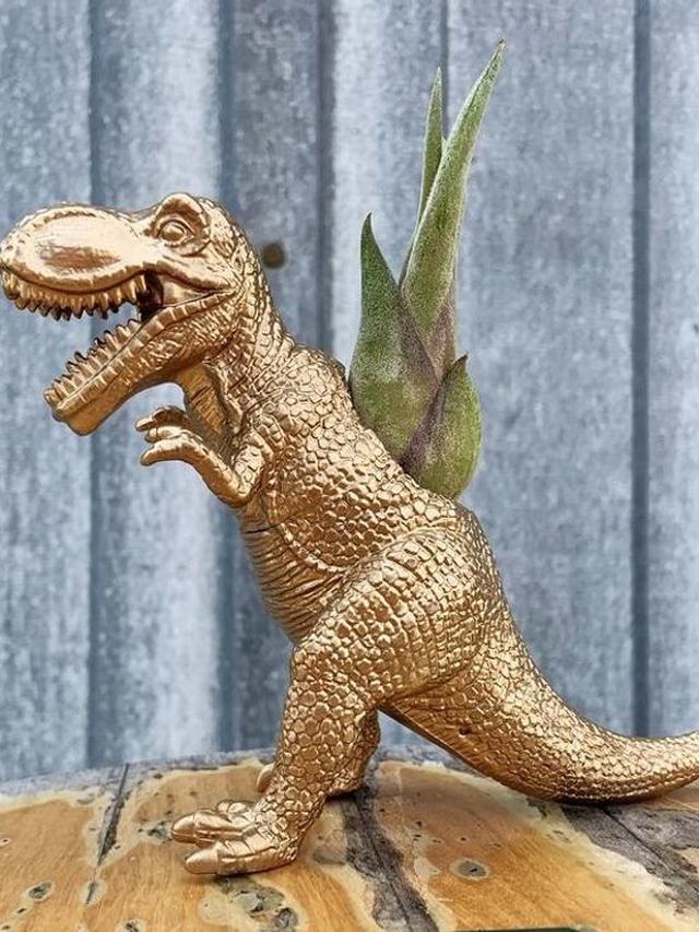 7 Pot Unik Anti Maintream Ini Bikin Tanaman Makin Hidup