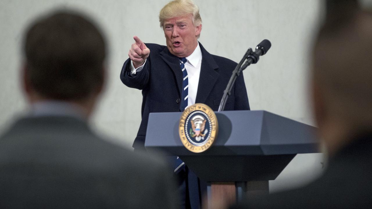 Presiden Donald Trump ketika menyambangi markas besar CIA