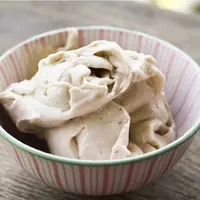 Ingin buat ice cream hanya dengan dua bahan saja? Begini caranya!