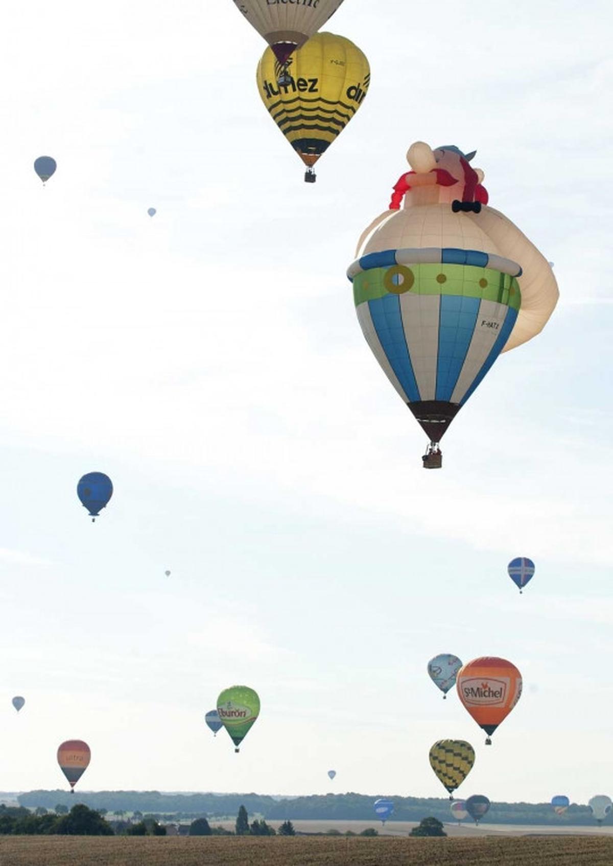 Festival balon udara hiasi langit Prancis