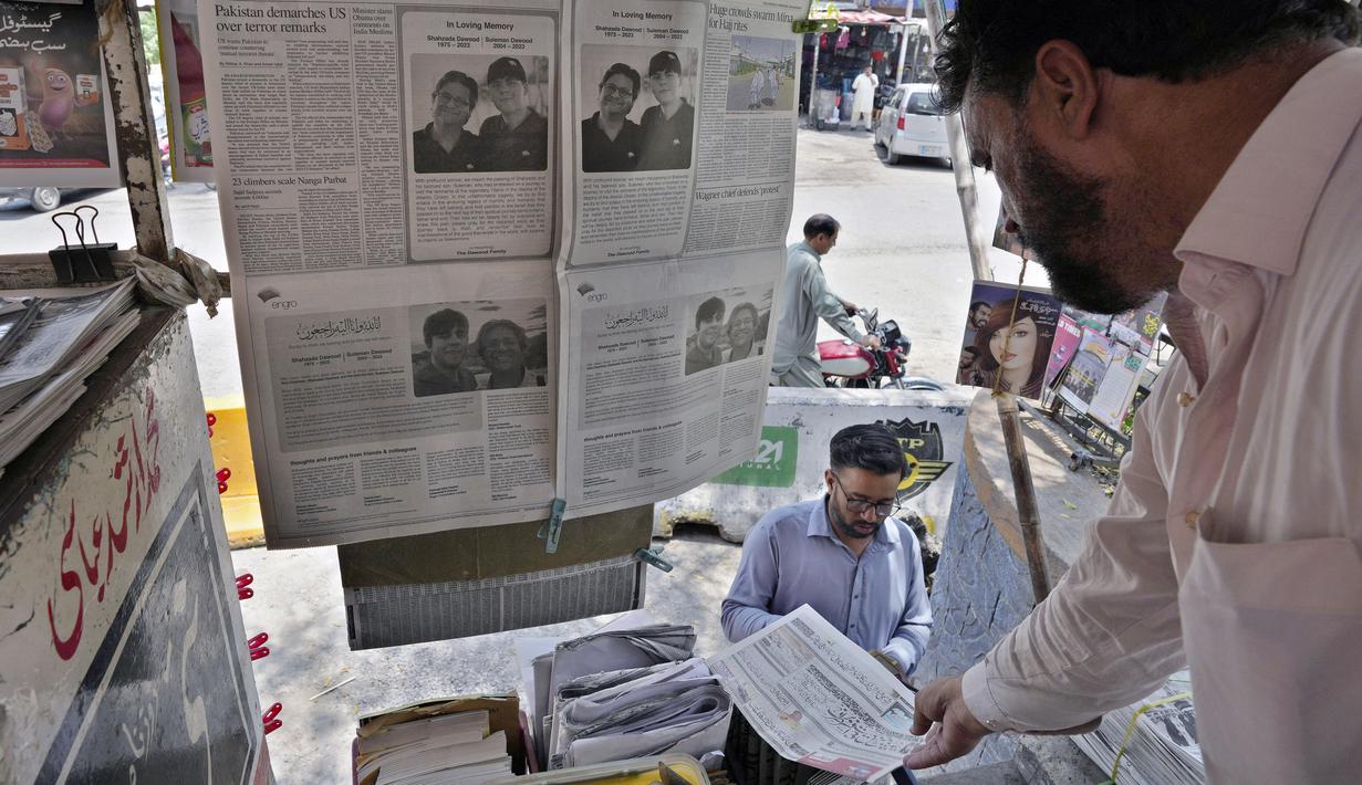 Puing-puing kapal selam Titan, yang memiliki bobot 9.071 kilogram, ditemukan kira-kira 488 meter dari bangkai kapal Titanic di perairan Atlantik Utara. (AP Photo/Anjum Naveed)