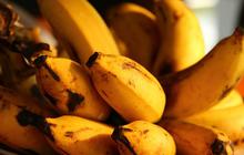 Makanan yang Tidak Boleh Dikonsumsi Bersamaan dengan Pisang