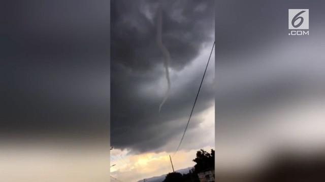 Berita Angin Tornado Hari Ini Kabar Terbaru Terkini Liputan6 Com