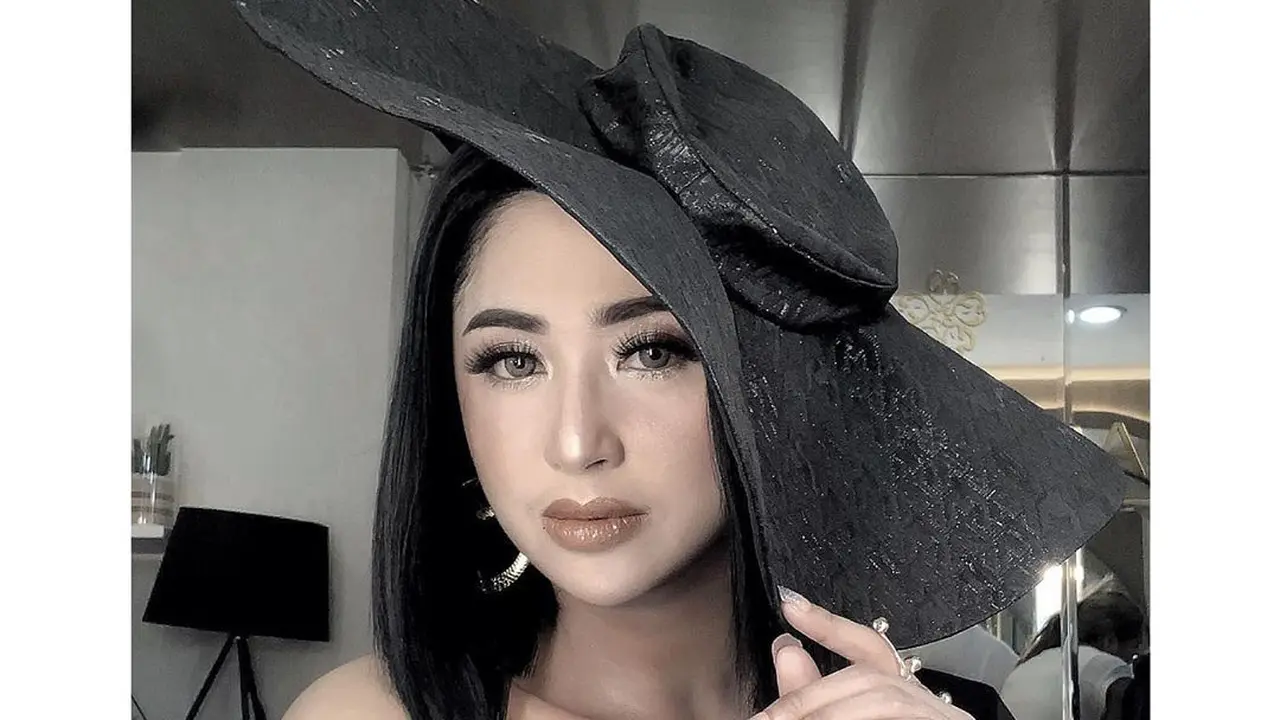 Dewi Perssik