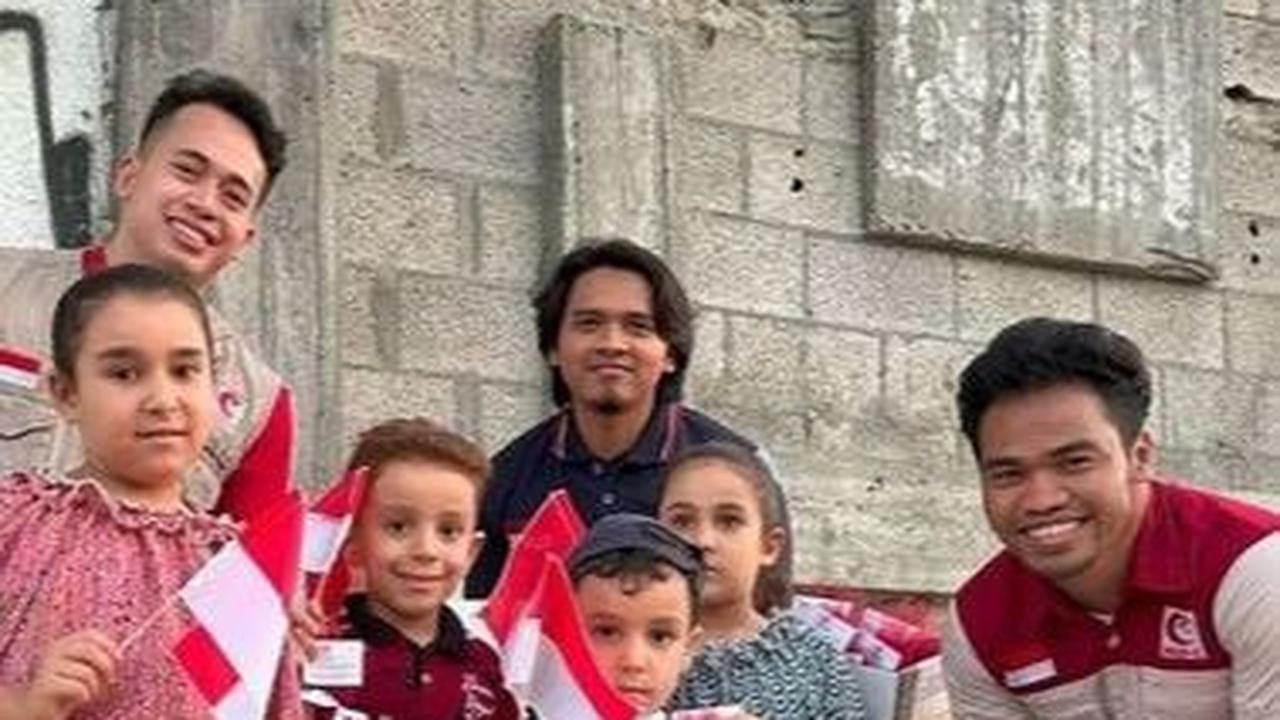 Reza Aldilla bersama dua rekannya, yakni Fikri Rofiul Haq dan Farid Zanjabil Al Ayyubi justru menolak untuk dipulangkan.<br>