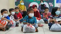Cerianya Anak-Anak Yatim Diajak Bebas Belanja Baju Lebaran