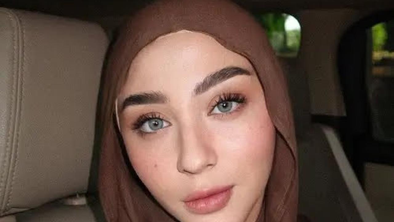 Gaya Hijab Margin Wieheerm di Berbagai Momen yang Cantik dan Elegan