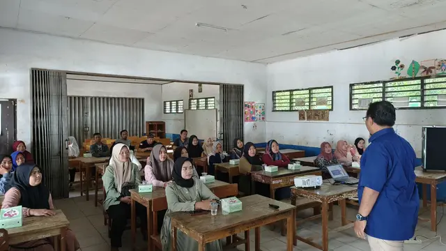 Jamkrindo menggelar kegiatan Tanggung Jawab Sosial dan Lingkungan (TJSL) dengan tema "Pengembangan Karakter Anak Melalui Guru dan Orang Tua” di 11 SD Negeri Kecamatan Ciemas, Kabupaten Sukabumi, Jawa Barat