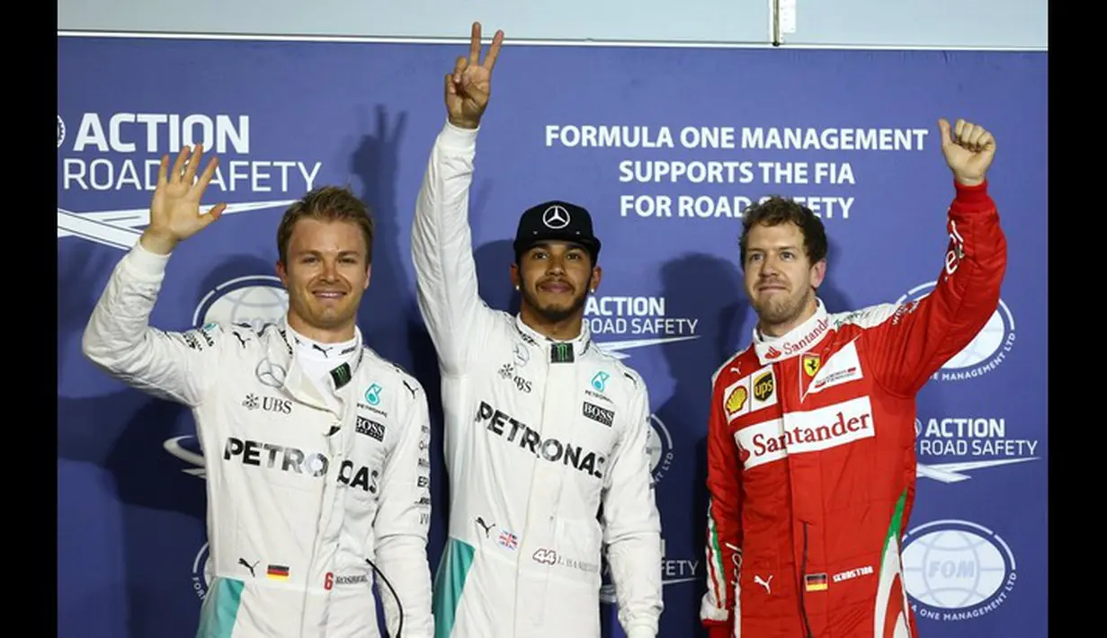 Inilah tiga pebalap yang menempati tiga posisi teratas, Nico Rosberg, Lewis Hamilton (tengah), dan Sebastian Vettel (kanan), dalam kualifikasi F1 GP Bahrain di Sirkuit Internasional Sakhir, Bahrain, Sabtu (2/4/2016). (Bola.com/Twitter)