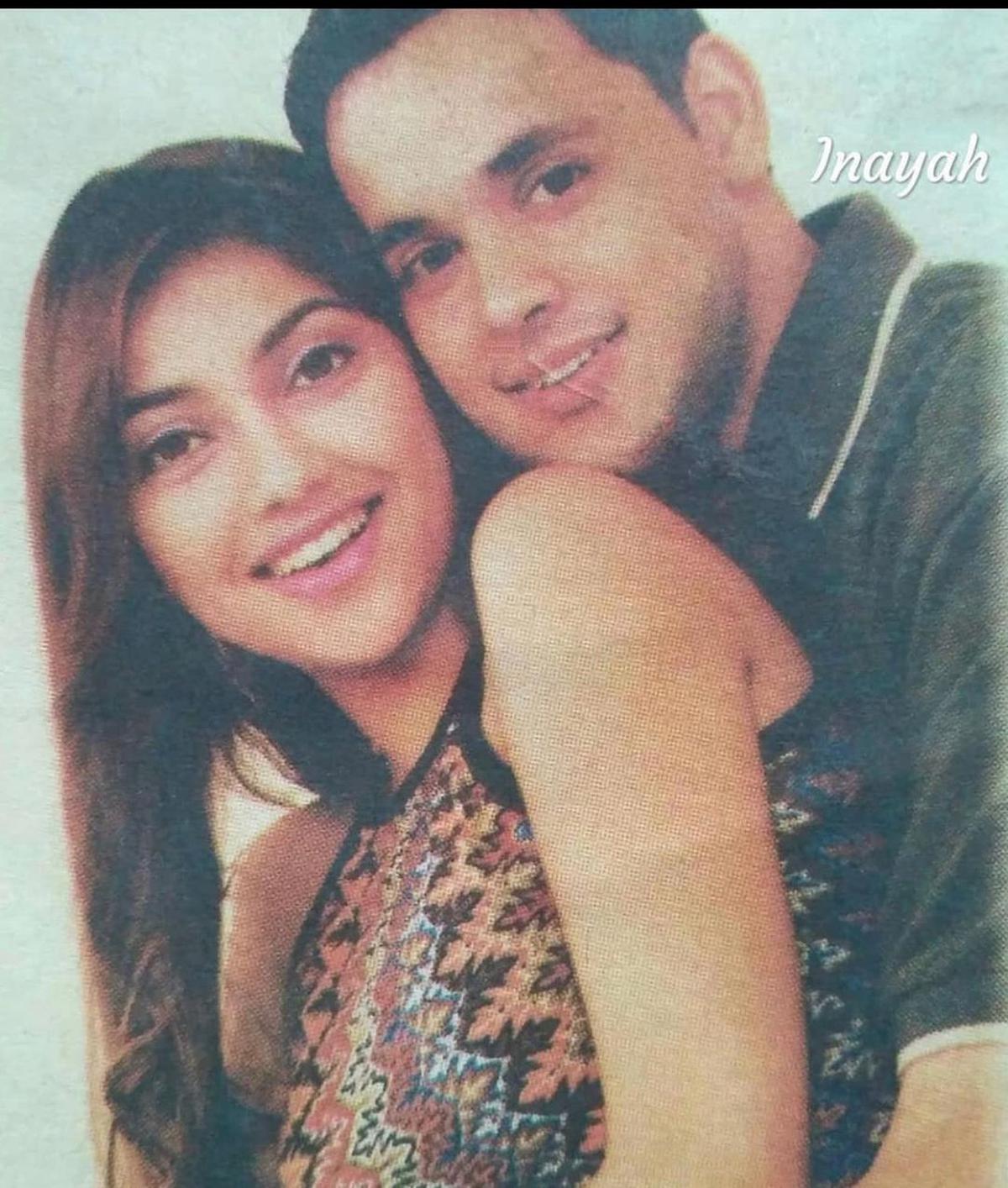 Dari Pacar Pertama hingga Jadi Suami, Ini Potret Rumah Tangga Sarah Azhari - Bagikan Tips Sudah 20 Tahun Lebih Bersama