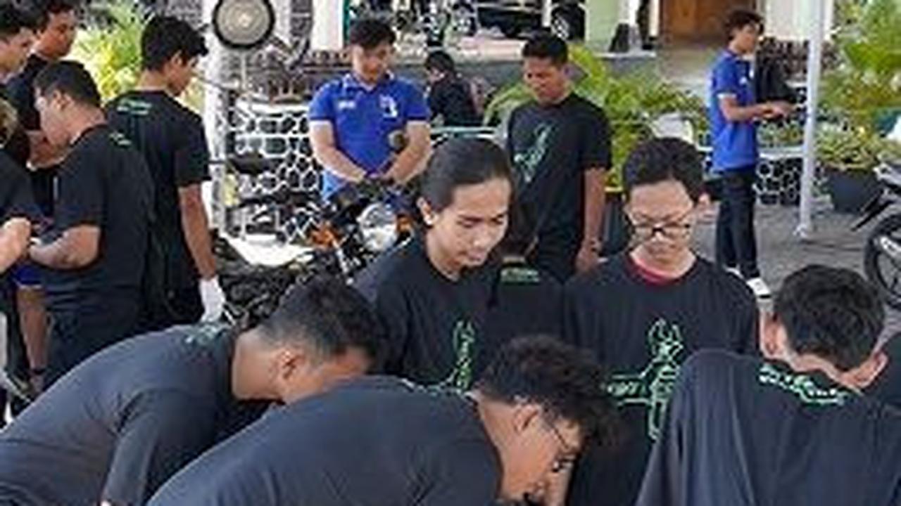 Tekiro Latih Ilmu Mekanik Motor pada Masyarakat Prakerja bersama Polda Yogyakarta