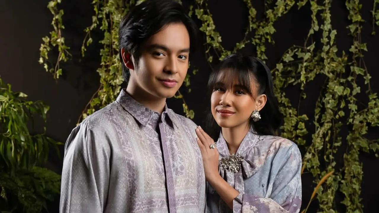 Sebentar Lagi Jadi Orangtua, Potret Angga Yunanda & Shenina Cinnamon Tampil Serasi dalam Baju Sarimbit Lebaran 2026