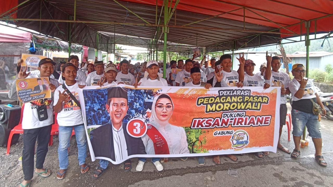 Ratusan pedagang pasar di Morowali bersatu memberikan dukungan untuk calon bupati dan wakil bupati Morowali, Iksan Baharuddin Abdul Rauf-Iriane Iliyas (Istimewa)