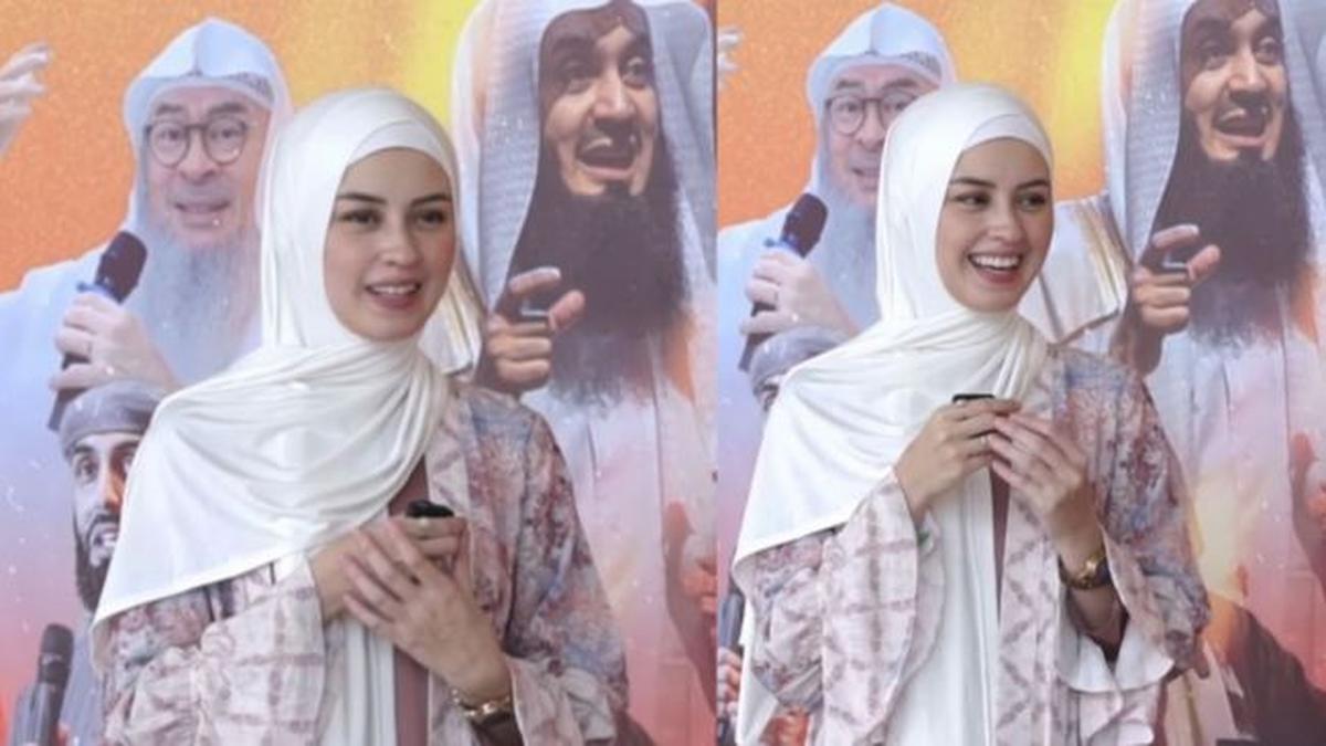 5 Potret Kimberly Ryder Tampil Berhijab, Tampilan Syar'i yang Elegan