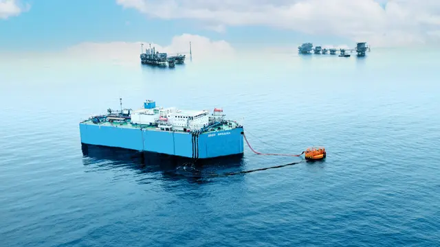 Penampakan Kapal Penampung Produksi Minyak Tertua di Dunia, Akhirnya Pensiun!