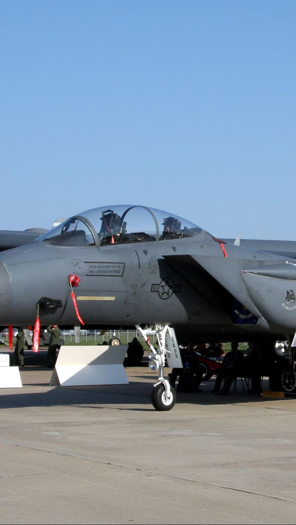 5. McDonnell Douglas F-15 Eagle (1972 hingga Sekarang)<br>