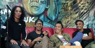 Tiga puluh tahun sudah grup musik Slank mewarnai industri musik Tanah Air. Meski telah menciptakan ratusan karya, grup ini masih ada keinginan yang belum terwujud. (Deki Prayoga/Bintang.com)