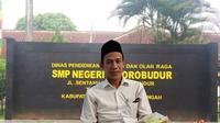 Muhammad Ali Imron, yang kini sudah menjadi P3K, di SMPN 1 Borobudur. (Foto, Hermanto Asrori)