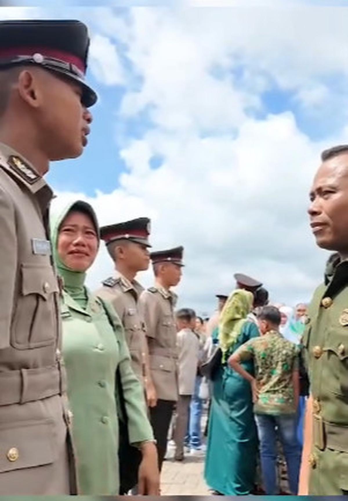 Rendi Pemuda Disabilitas Resmi Jadi Polisi