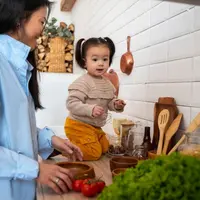 Memperkenalkan memasak kepada anak (Foto: Freepik.com)