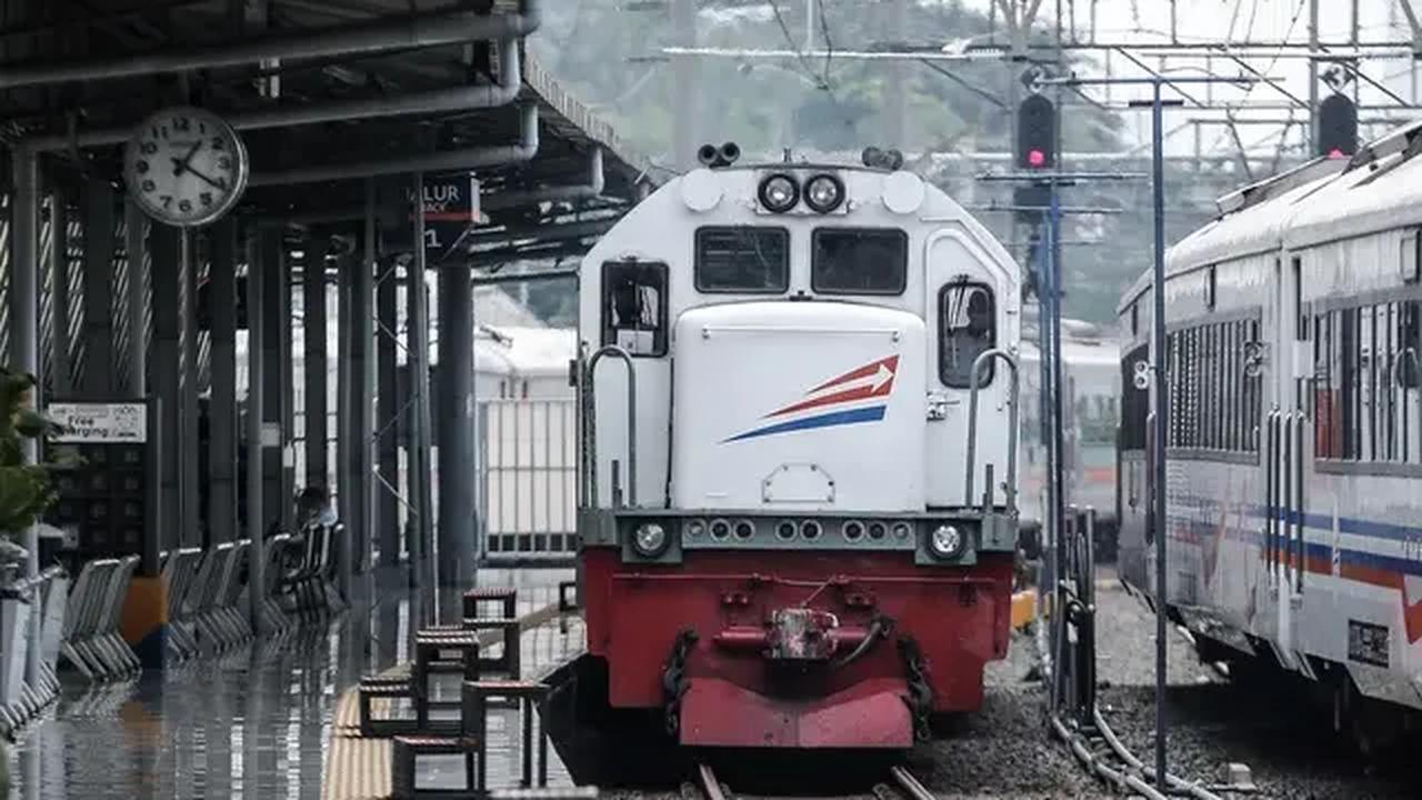 Pemakai jalan wajib mematuhi semua rambu-rambu jalan di perpotongan sebidang. Dalam hal terjadi pelanggaran yang menyebabkan kecelakaan, maka hal itu bukan merupakan kecelakaan perkeretaapian.