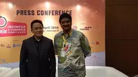 Kepala Bekraf, Triawan Munaf (kiri) - Praktisi IT, Izak Jenie (kanan) saat press conference di Indonesia e-Commerce Summit and Expo (IESE) 2016 (Dewi Widya Ningrum/Liputan6.com)