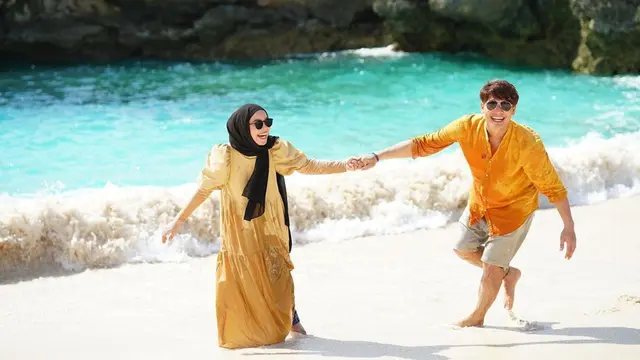 Ganti Caption IG Bela Suami, Ini Potret Lesti Kejora dan Rizky Billar Pakai Baju Senada