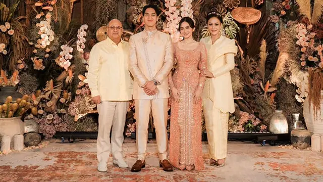 Potret Irwan Mussry di Lamaran El Rumi dan Syifa Hadju (Instagram/irwanmussry)