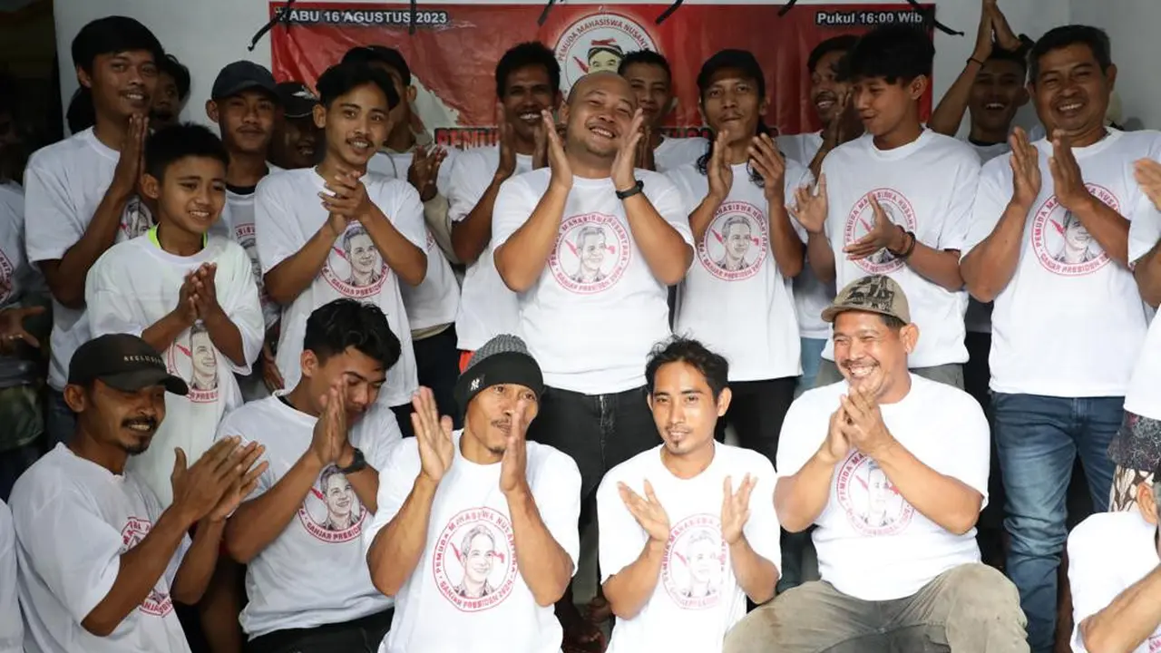 Relawan Pemuda Mahasiswa Nusantara Dukung Ganjar sambut HUT RI dengan menggelar diskusi dan liwetan bersama di Cilegon. (Istimewa)
