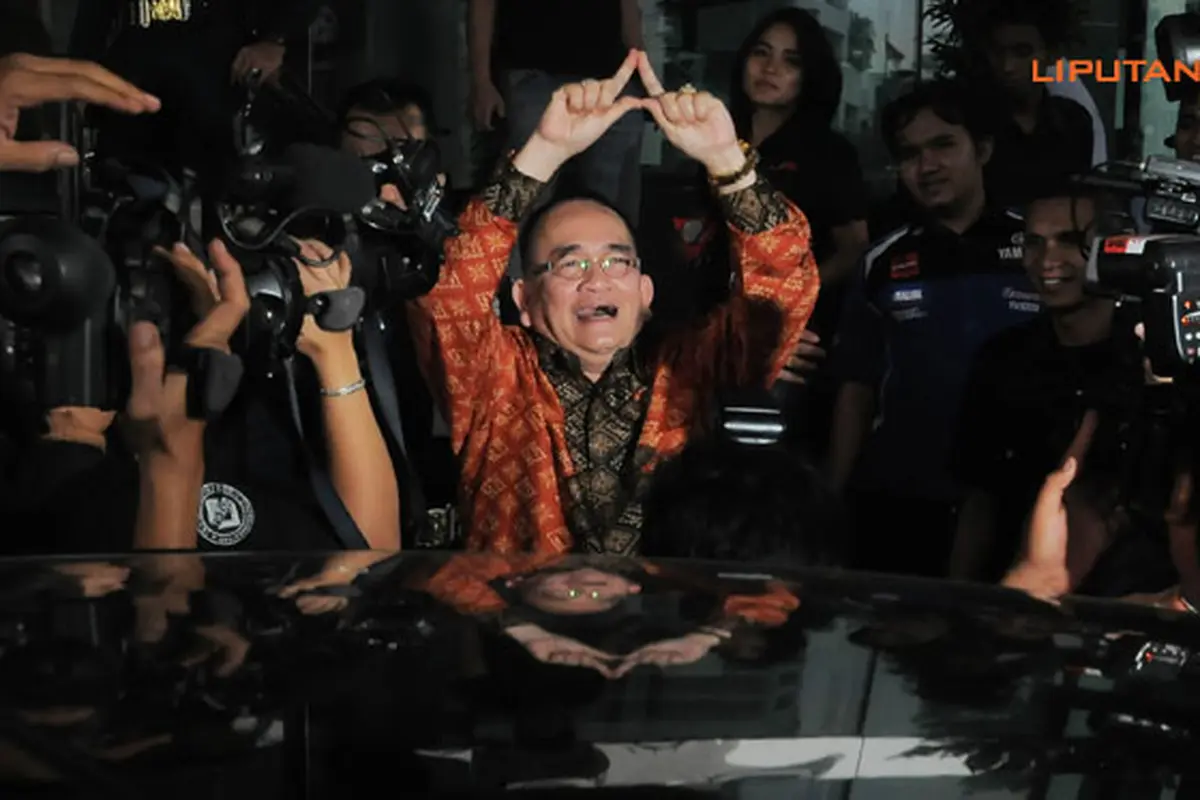 5foto-ruhut-sitompul-131115a.jpg