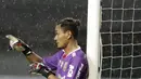 Kiper Bali United, Wawan Hendrawan, saat melawan Mitra Kukar pada laga Piala Presiden 2019 di Stadion Patriot, Jawa Barat, Minggu (3/3). Bali United menang 3-0 atas Mitra Kukar. (Bola.com/M Iqbal Ichsan)