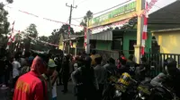 Bakar Umbul-umbul Merah Putih, Ponpes di Bogor Ditutup Warga