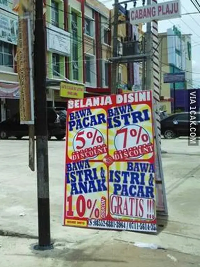 6 Potret Orang Pakai Baju Sama dengan Sofa Ini Bikin Ngakak