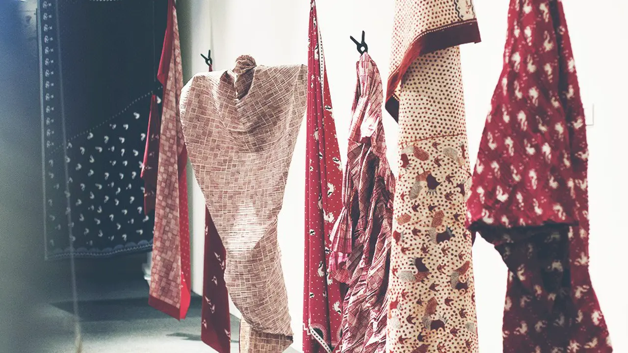 Motif Batik Modern Buat Anda Makin Gaya di Hari Batik