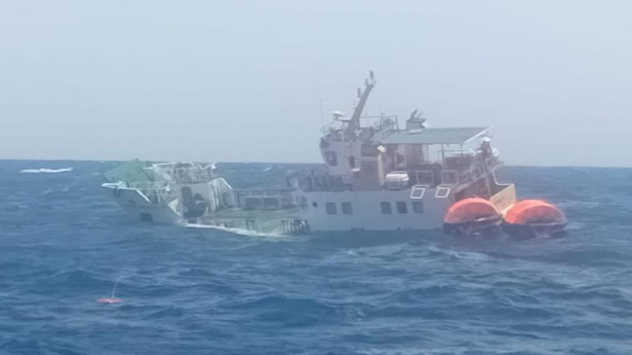 Kapal Pelni KM Gandha Nusantara 17 Alami Kerusakan Mesin di Perairan Ternate, Proses Evakuasi Berlangsung