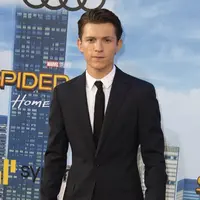 Sejak duduk di bangku sekolah, ia sempat tergabung dalam kelas menari hip hop di Nifty Feet Dance School. Kepiawaiannya itu pun akhirnya dilirik oleh salah seorang koreografer handal, Lynne Page. (AFP/Bintang.com)