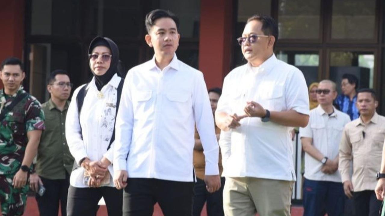 Tinjau SMANOR, Wapres Gibran Perintahkan Fasilitas Kolam Renang Ditambah