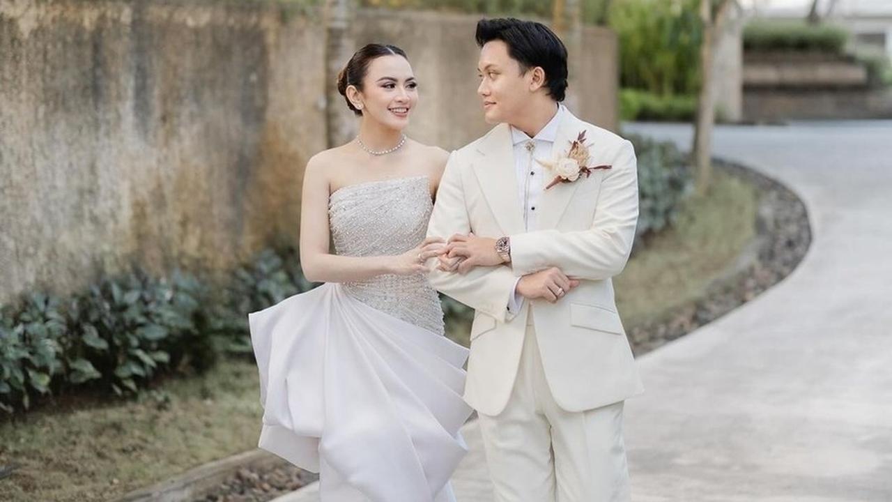 Pengadilan Agama Jakarta Selatan turut mengonfirmasi bahwa pernikahan Rizky dan Mahalini memang belum terdaftar.<br>