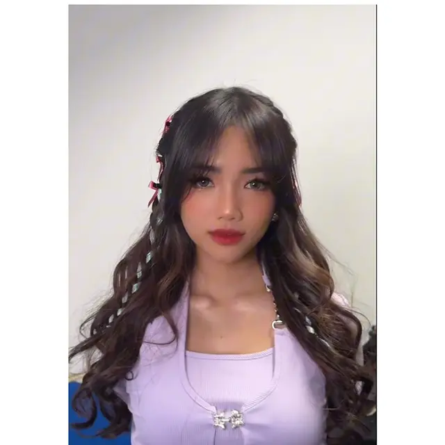 6 Potret Fuji di Acara Fancon (G)I-DLE, Dihujat karena Tak Hafal Gerakan Dance