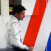Berbeda dengan Rio Haryanto, rekan setim Rio, Pascal Wehrlein bisa menyelesaikan balapan hingga finis.