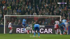 Marseille akan bertemu Atletico Madrid di final Liga Europa setelah sukses mengalahkan RB Leipzig 1-2 pada leg kedua semifinal. Te...