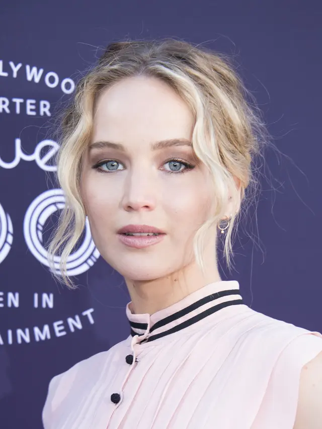 [Bintang] Jennifer Lawrence