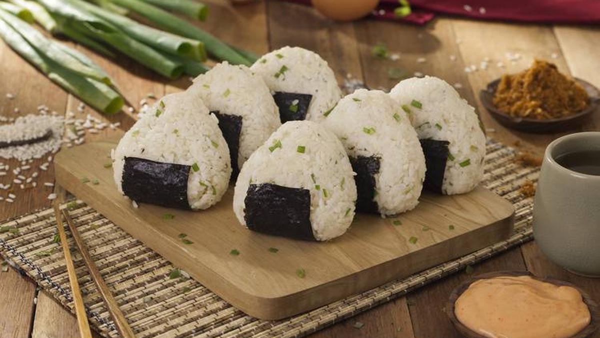 Cara Membuat Nasi Kepal Berbagai Isian yang Enak dan Mudah Dicoba