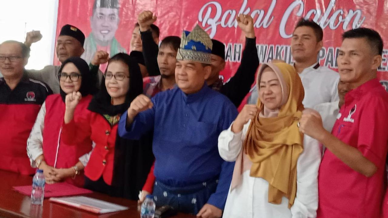 Saat ditanya apakah sudah ada nama-nama calon wakilnya, Edy mengaku masih membuka diri bagi siapa saja yang mau mendapinginya.