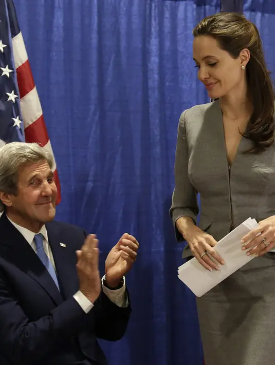 Seperti sudah jengah dengan permasalahan yang sedang dihadapinya, Jolie pun terlihat akan kembali ke kehidupan asalnya, yaitu dunia layar lebar. (AFP/Bintang.com)