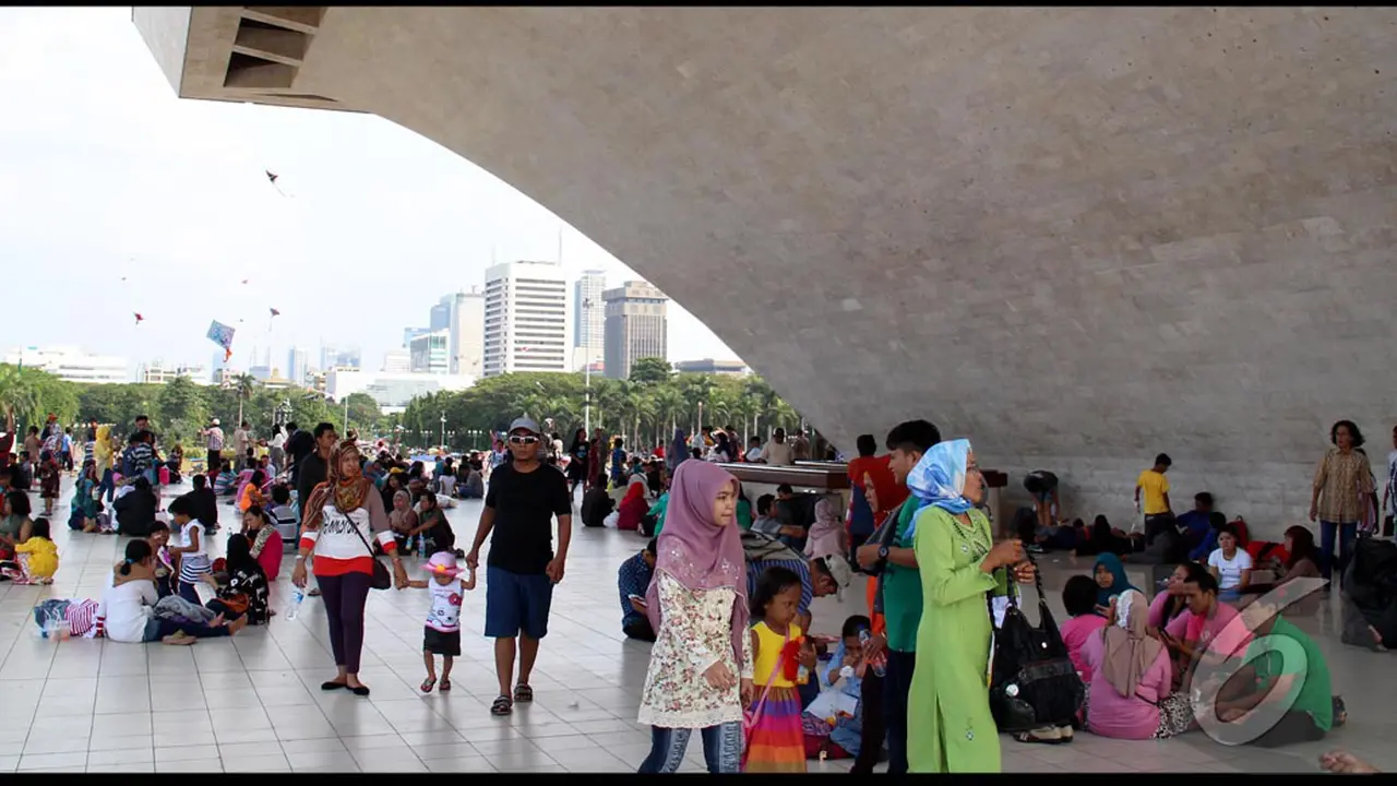 Pengunjung Monas Hari Kedua Lebaran Mencapai 11.000 Orang