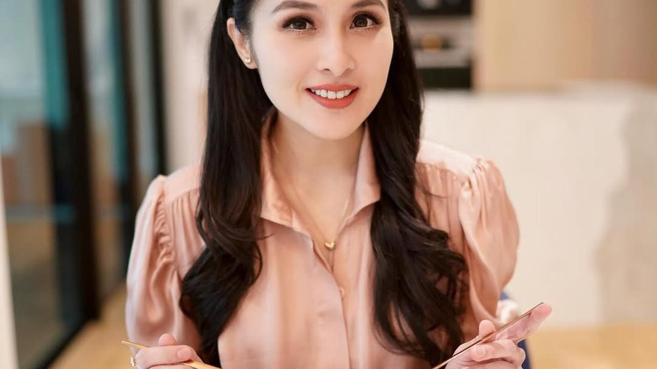 Sandra Dewi Tak Tampak Sama Sekali Usai Harvey Moeis Divonis 20 Tahun Penjara, Ucapan Soal Temani Saat Low Kembali Disorot